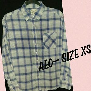 AEO- Boyfriend Fit, Extra Small Button Down Shirt